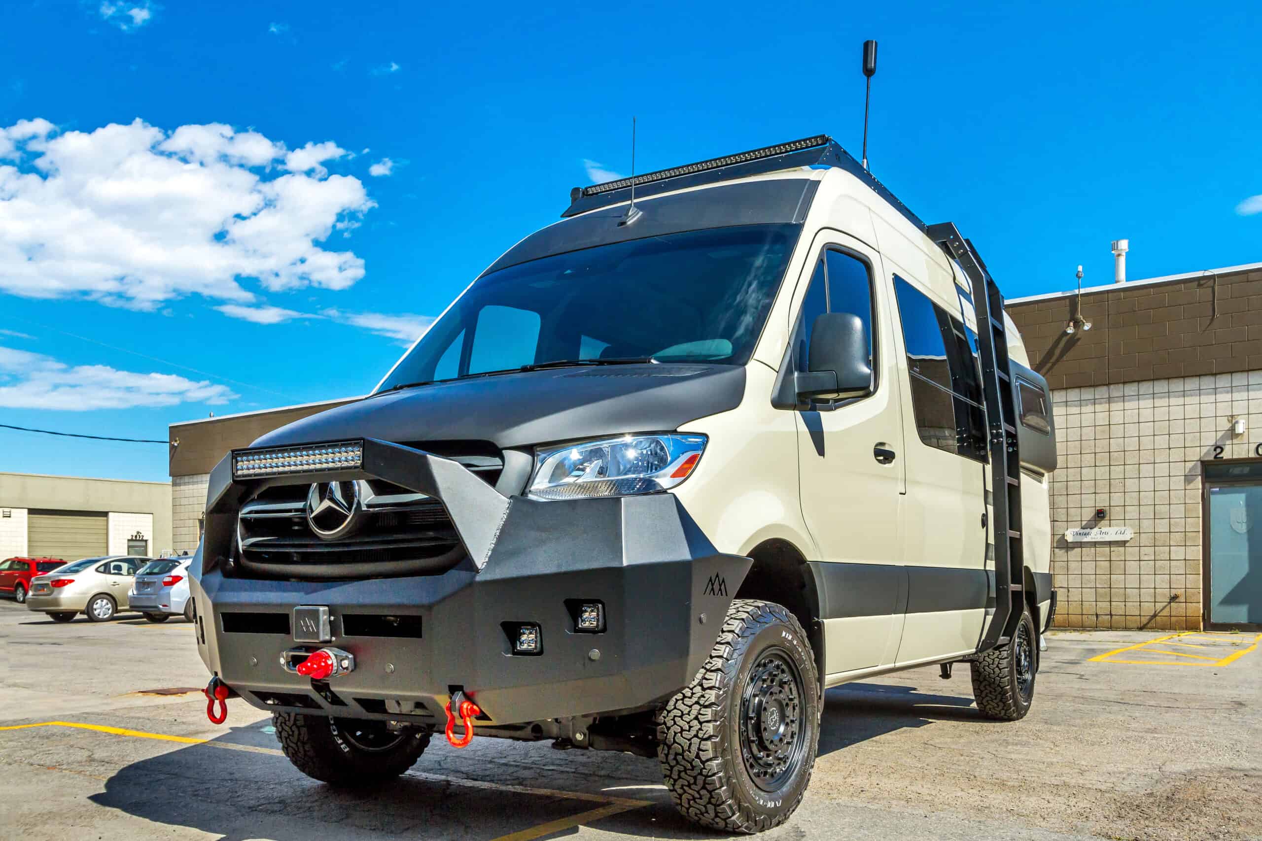 Mercedes sprinter 4x4 2021 hot sale