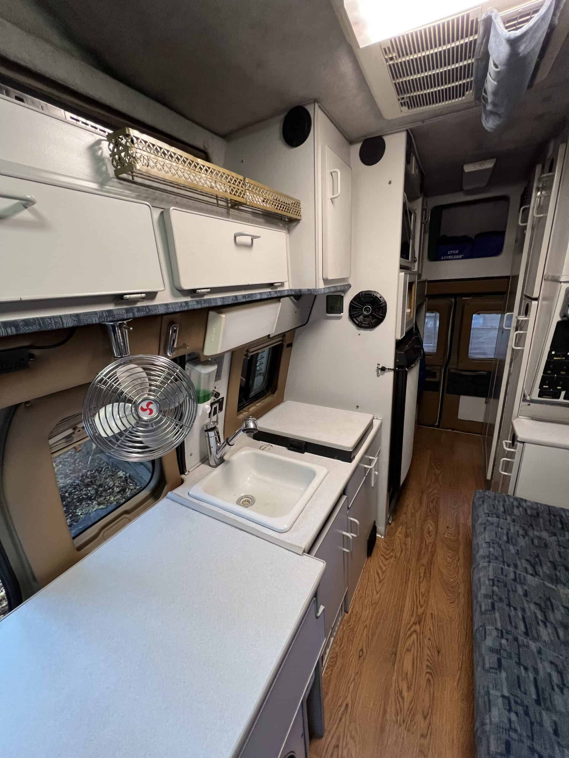 2001 Ford E-350 Sportsmobile 4X4 - Vanlife Trader