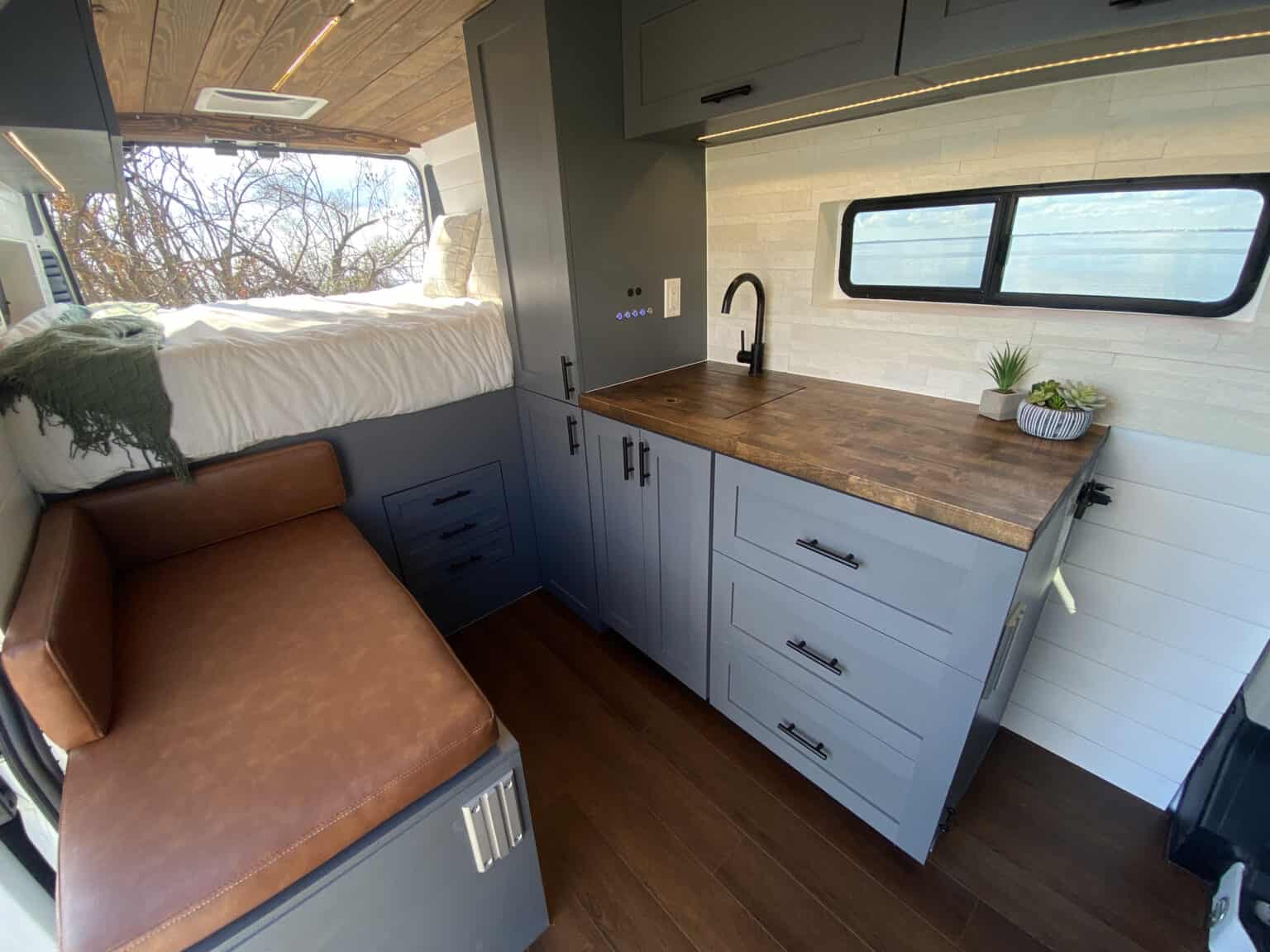 ’22 Promaster 2500 | The Tienti Van by Horizon Conversion Vans ...