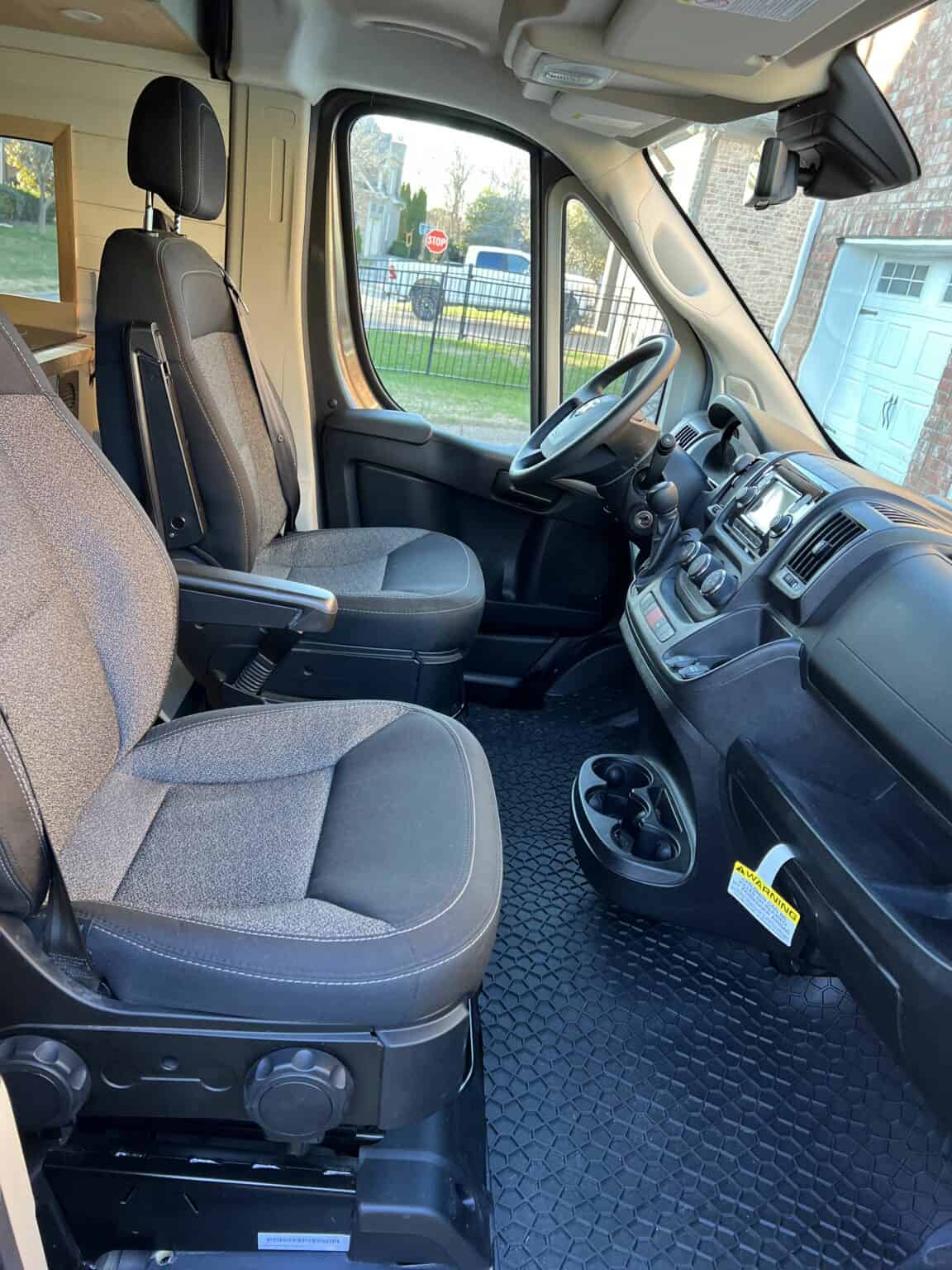 Off Grid Power Solutions for Luxury Homes | OLT DESIGN - Luxury Off Grid Professional Apartment Features