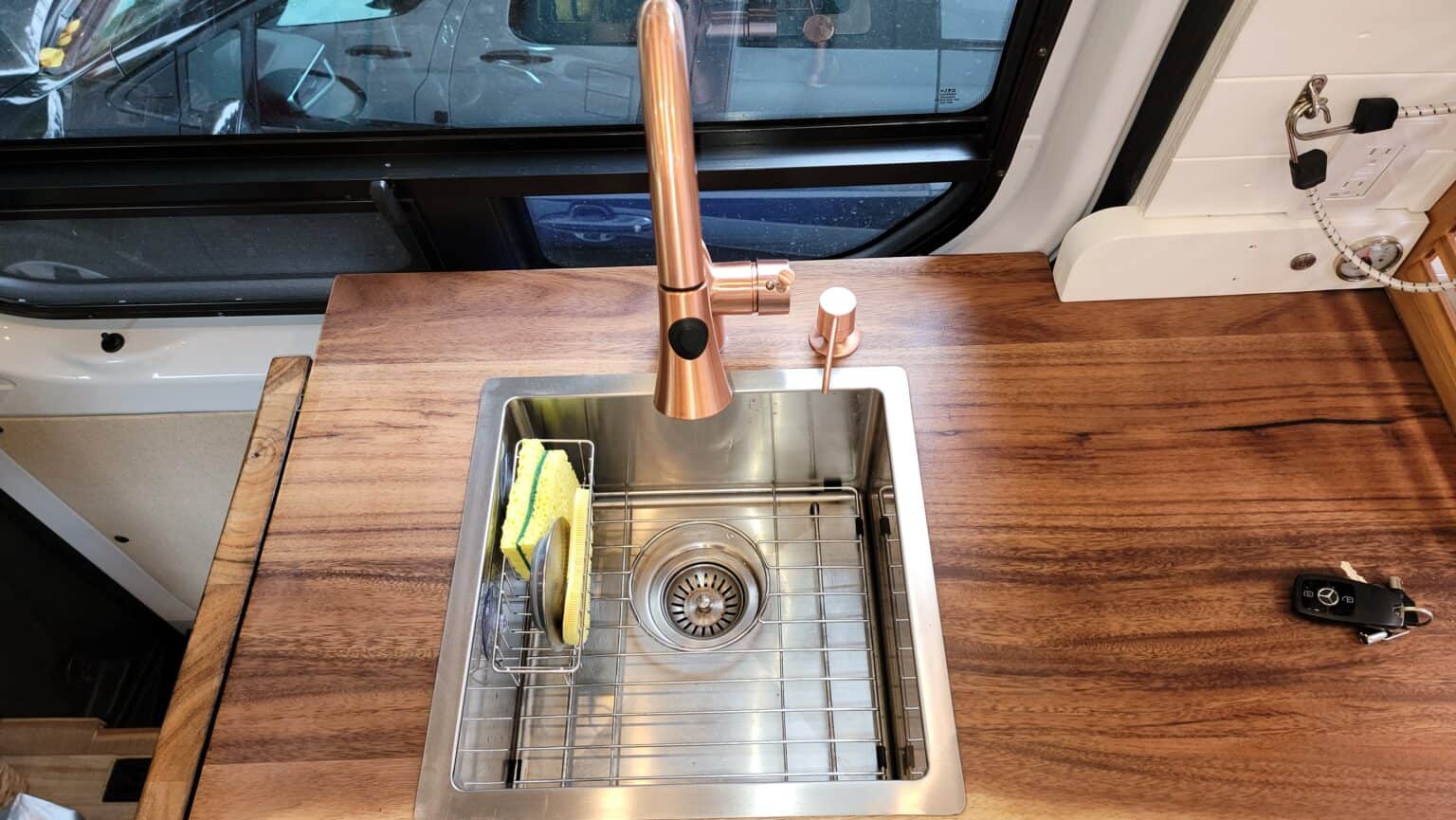 PRICE REDUCED Mercedes Sprinter Chefs Kitchen 2 Hot Showers