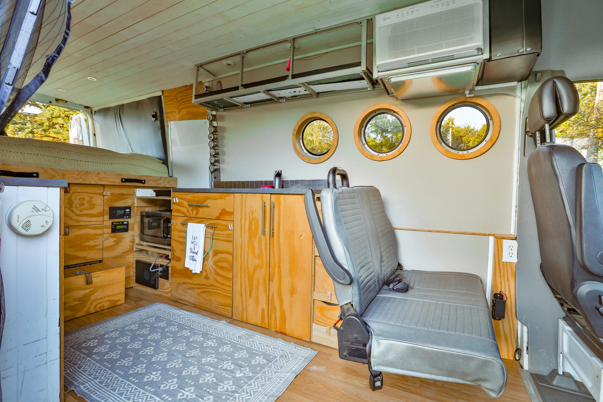 2007 Mercedes Sprinter 2WD w/ Bike garage and extra seating Vanlife