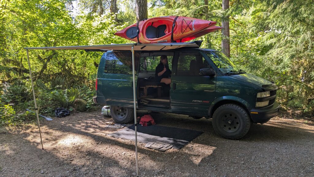 2002 Chevrolet Astro AWD - Vanlife Trader