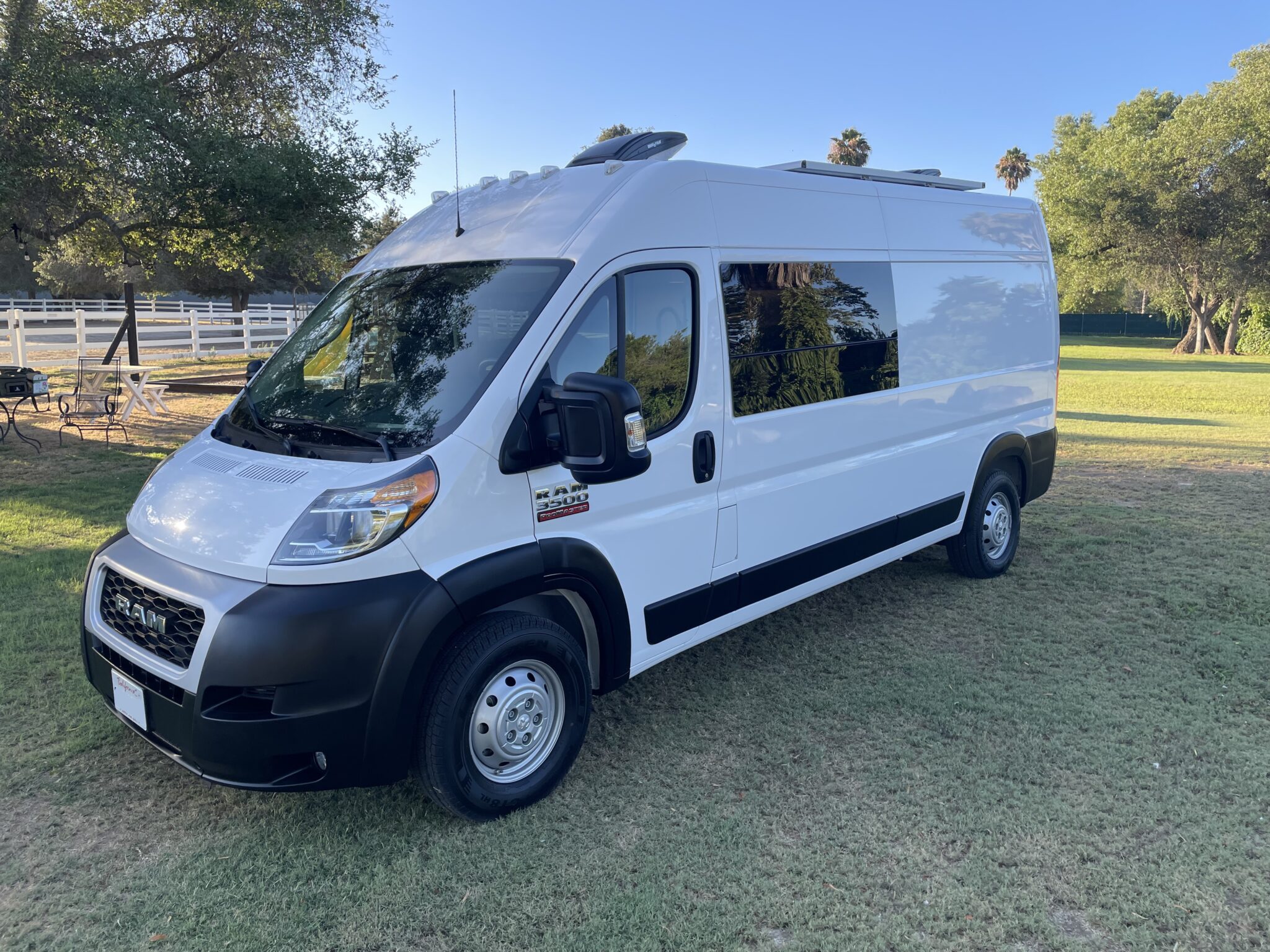 Promaster 300 ***PRICE DROP*** New Promaster 3500 Only 300 Miles - Vanlife Trader