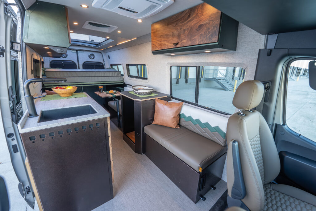 2026 Off Highway Van Davey Jackson 170 Pro-X | 2500 AWD - Vanlife